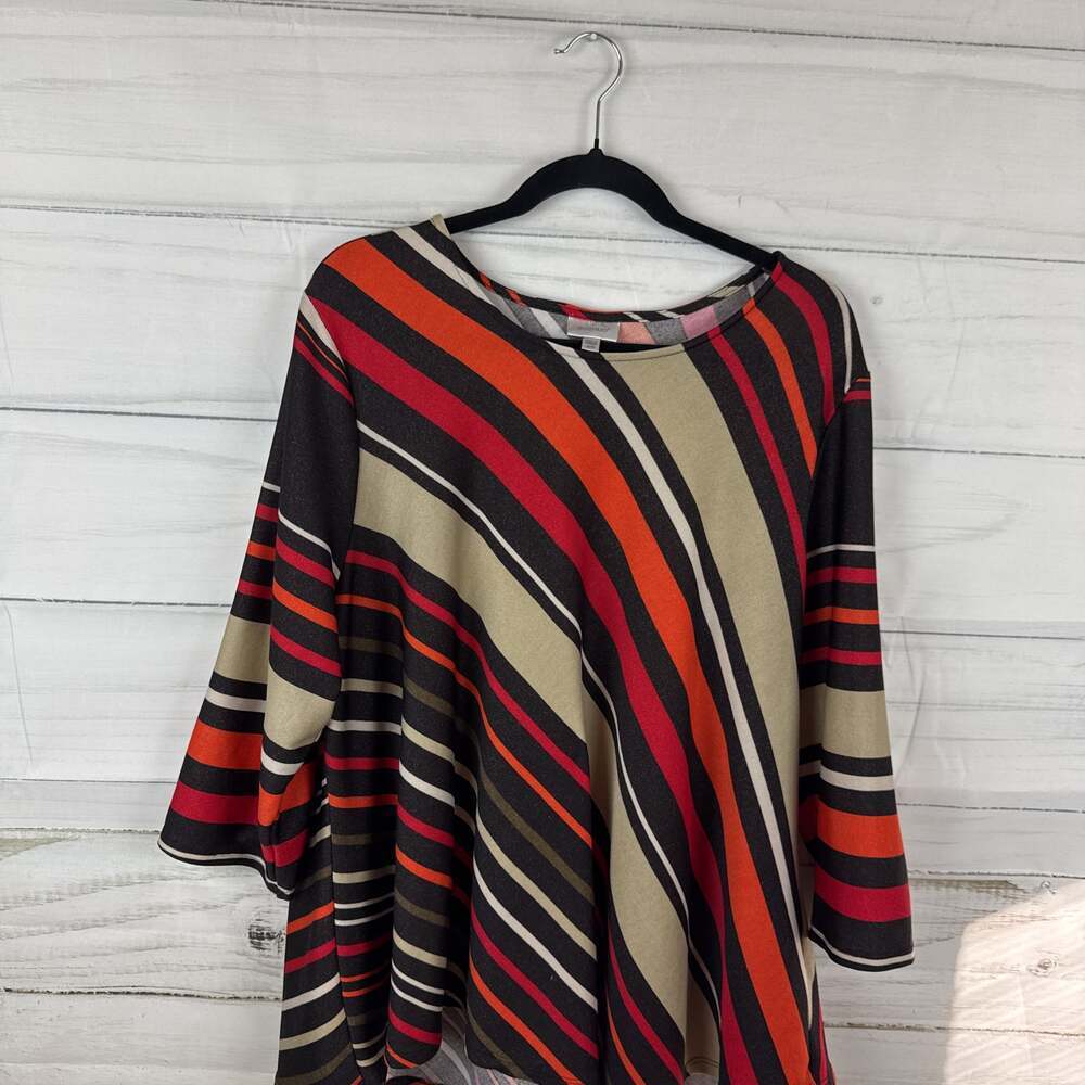 Avenue Women's  Park Place Burgundy Black Patch Stripe Asymmetric Hem Top A-6
